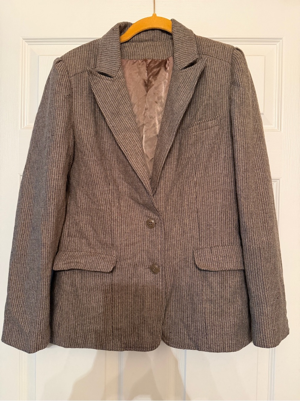 Women's Tailored Herringbone Blazer in Brown-Gray